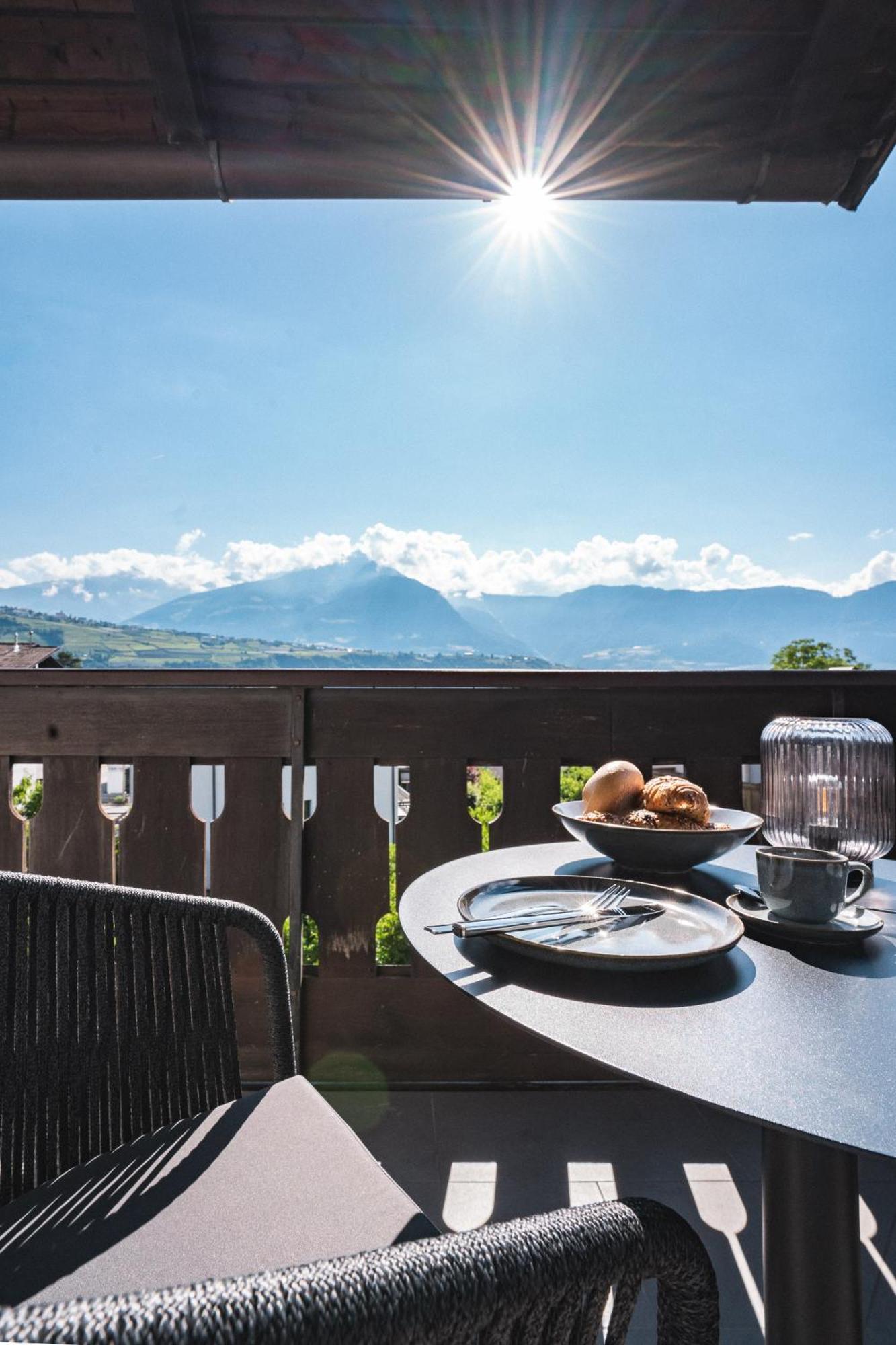Luxe Vista City Apartments Algund Εξωτερικό φωτογραφία